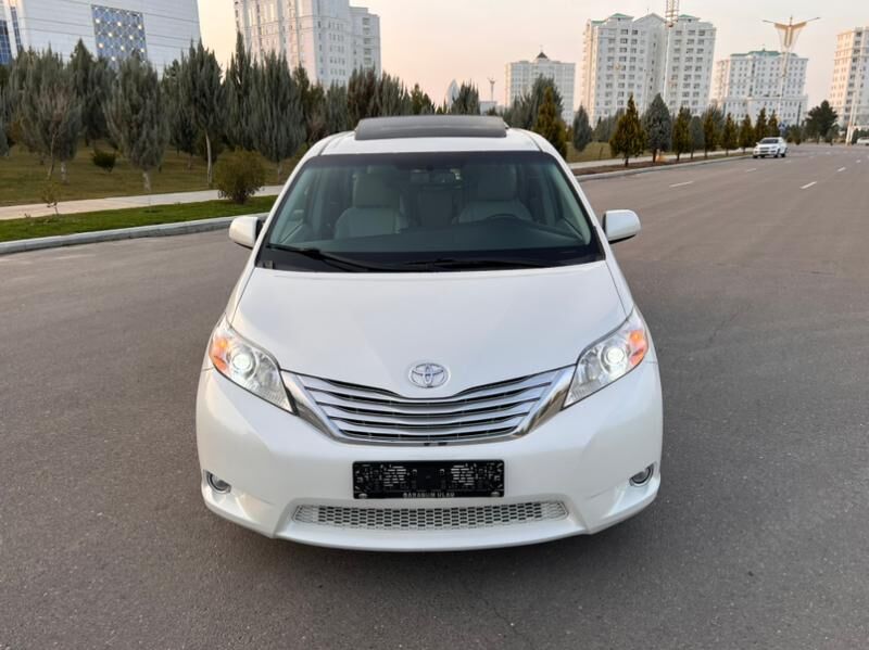 Toyota Sienna 2017 - 445 000 TMT - Aşgabat - img 5