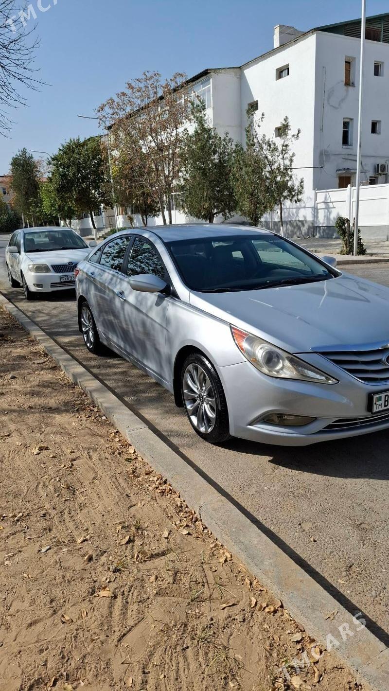 Hyundai Sonata 2010 - 165 000 TMT - 1 мкр - img 4