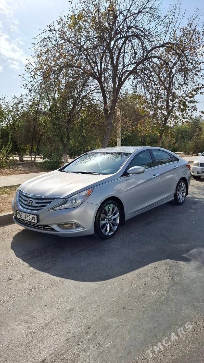 Hyundai Sonata 2010 - 165 000 TMT - 1 мкр - img 2