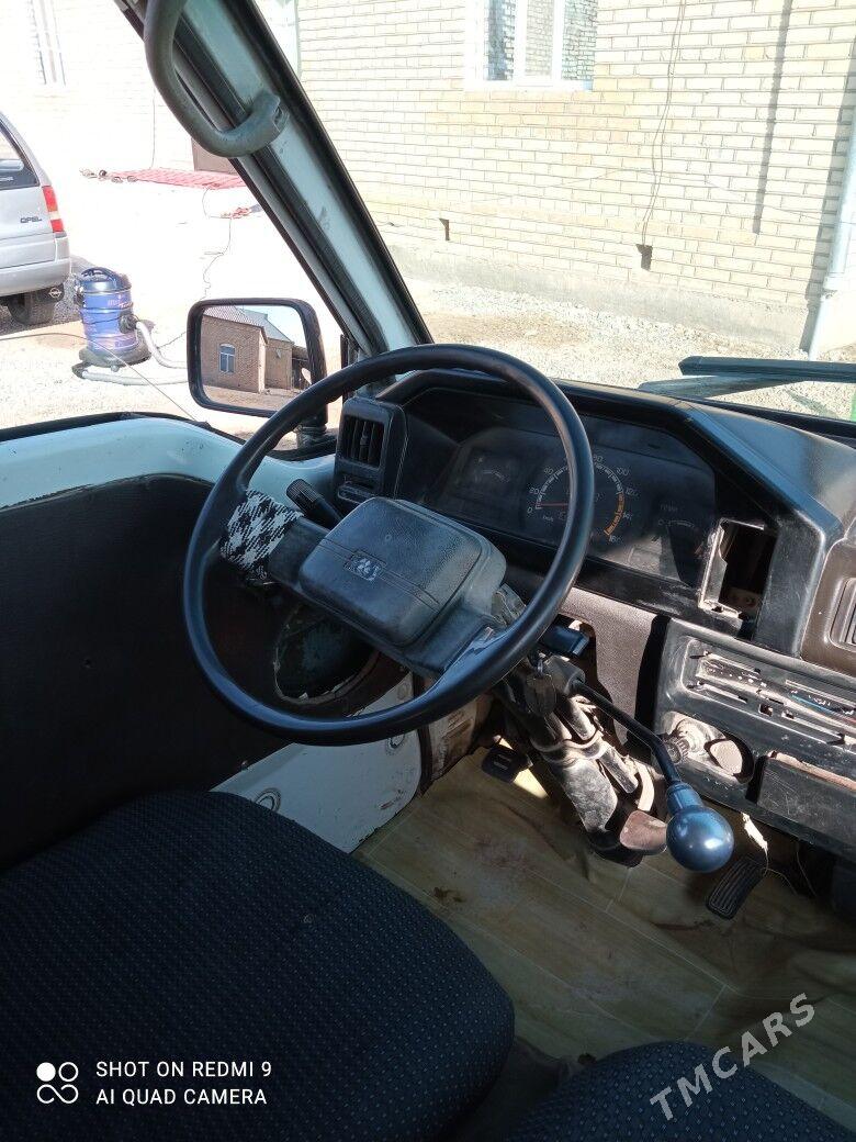 Toyota Hiace 1994 - 23 000 TMT - Векильбазар - img 3