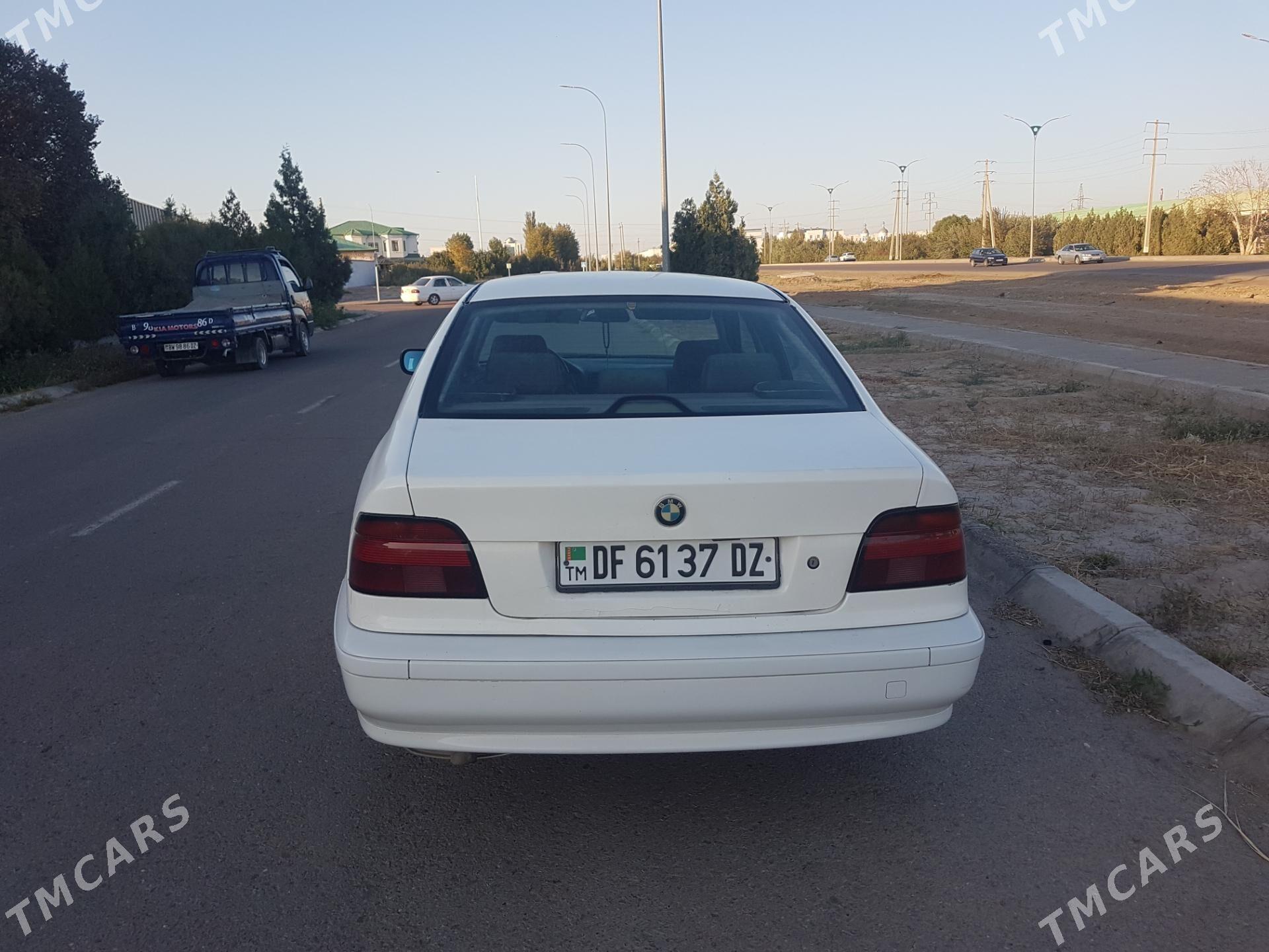 BMW E39 1998 - 70 000 TMT - Дашогуз - img 2
