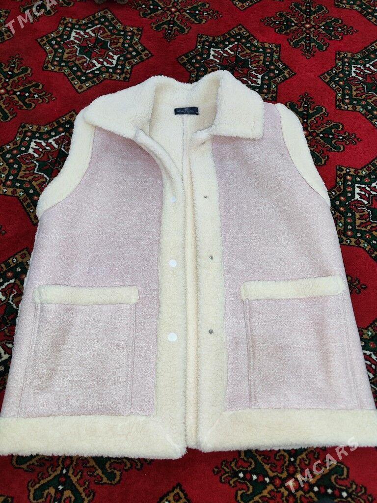 безрукавка - Mary - img 1