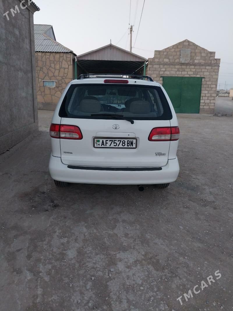 Toyota Sienna 2002 - 180 000 TMT - Gumdag - img 2