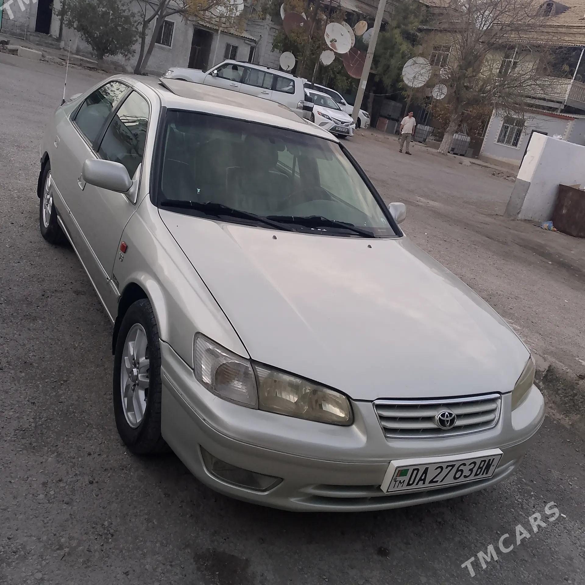 Toyota Camry 2001 - 170 000 TMT - Туркменбаши - img 1