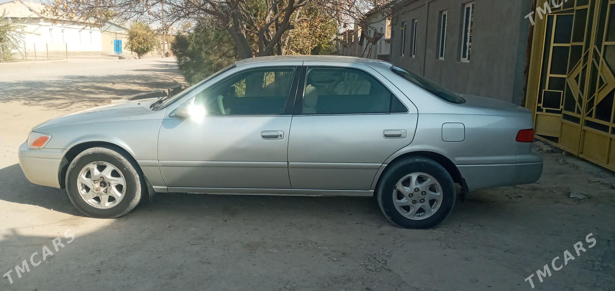 Toyota Camry 2000 - 125 000 TMT - Hojambaz - img 2