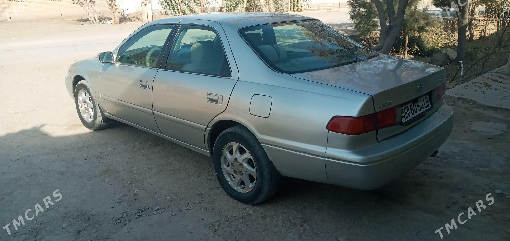 Toyota Camry 2000 - 125 000 TMT - Hojambaz - img 3