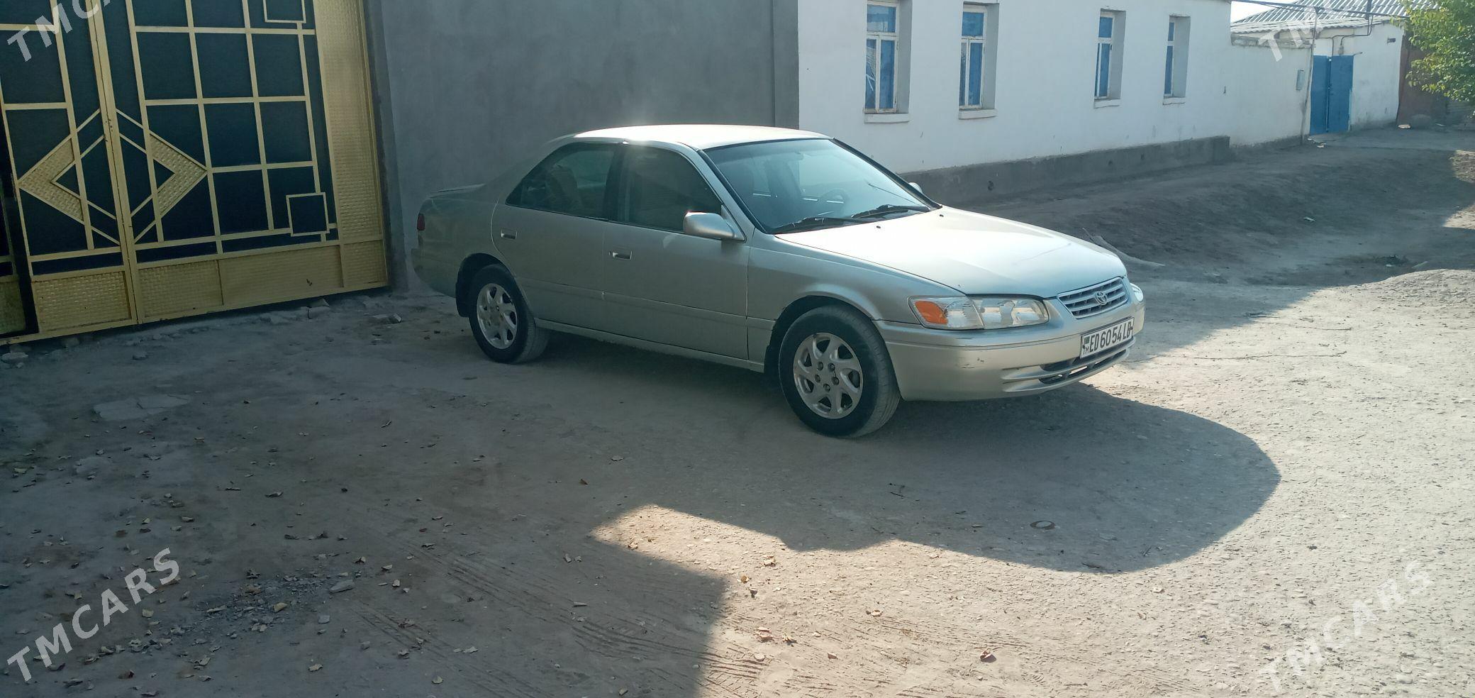 Toyota Camry 2000 - 125 000 TMT - Hojambaz - img 6