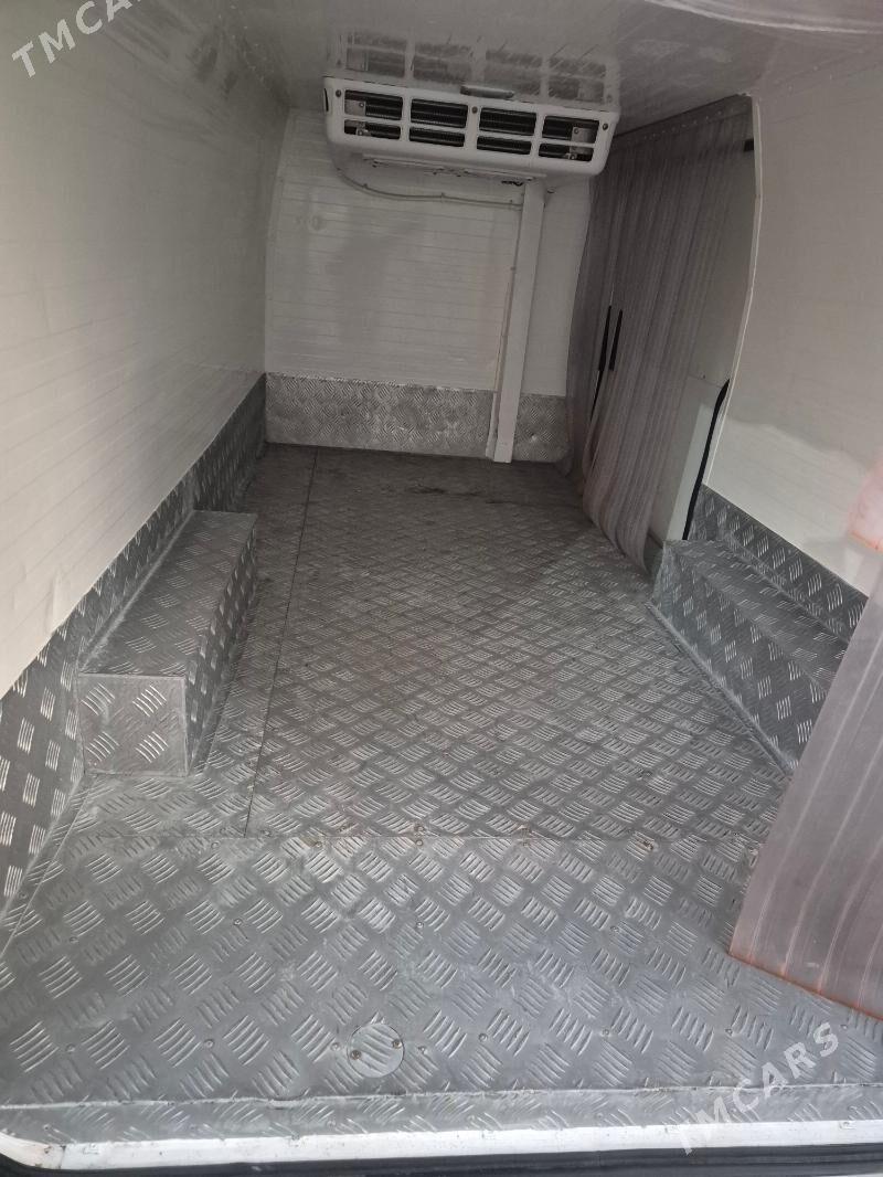 Toyota Hiace 2024 - 450 000 TMT - Гызыларбат - img 8