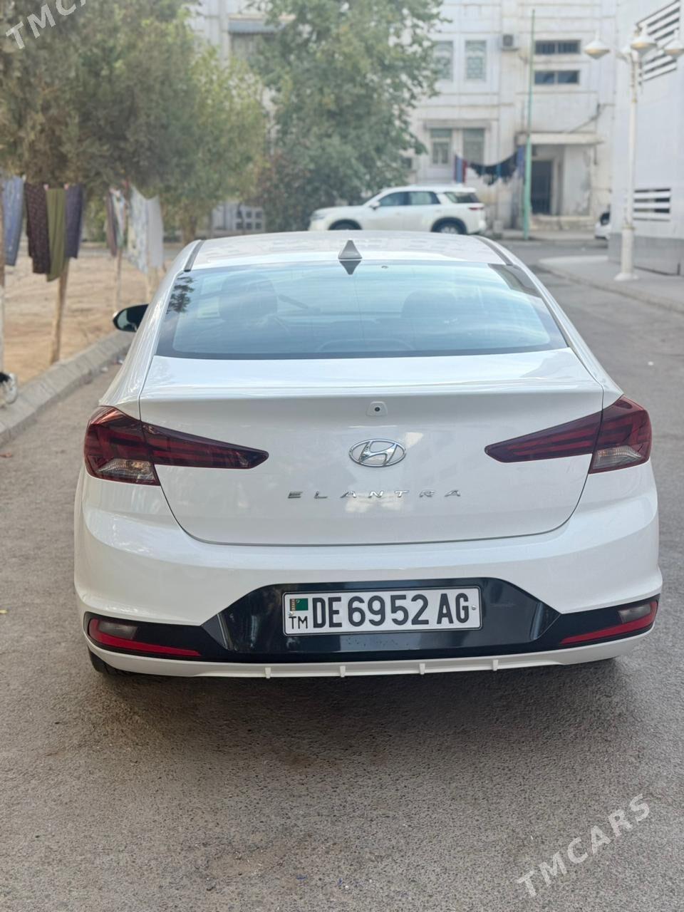 Hyundai Elantra 2020 - 210 000 TMT - Aşgabat - img 6