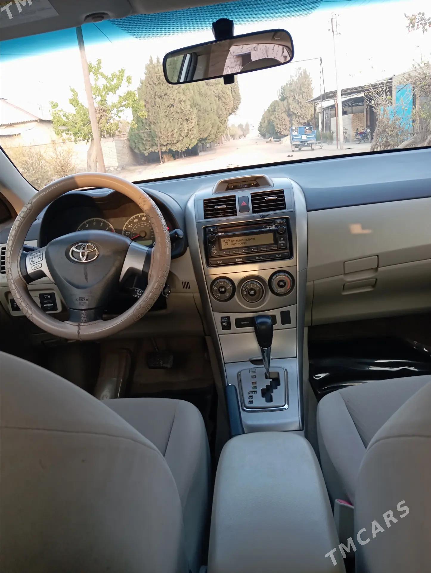 Toyota Corolla 2012 - 150 000 TMT - Ходжамбаз - img 2