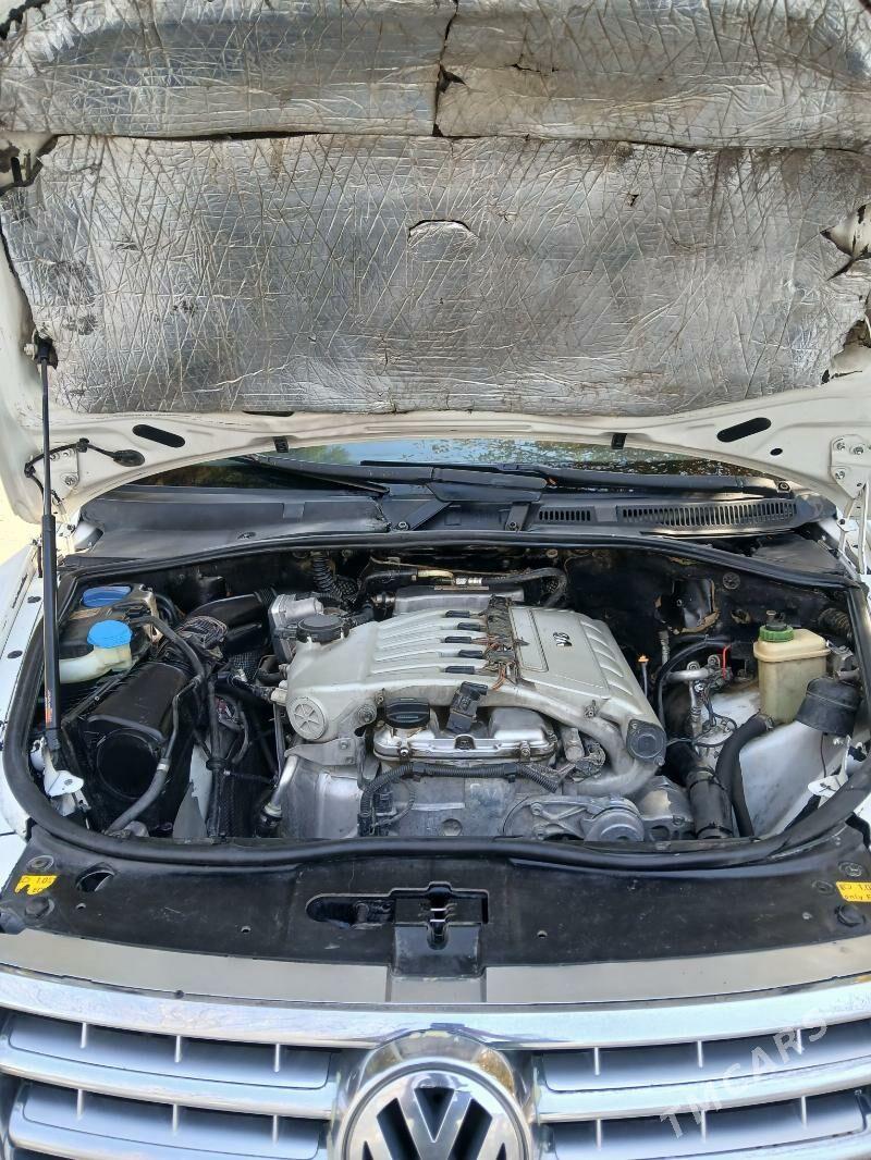 Volkswagen Touareg 2005 - 150 000 TMT - 1 мкр - img 9