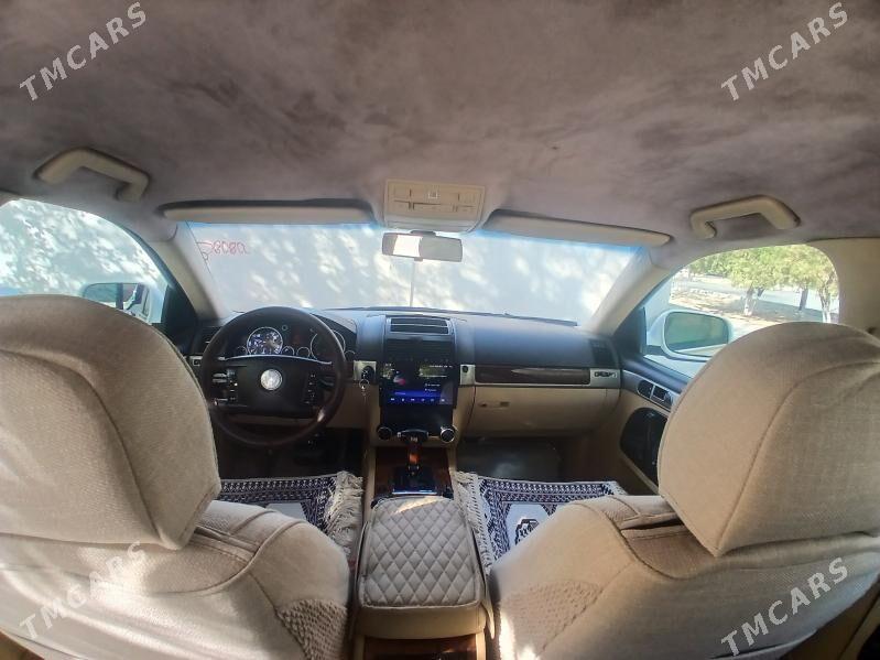 Volkswagen Touareg 2005 - 150 000 TMT - 1 мкр - img 4