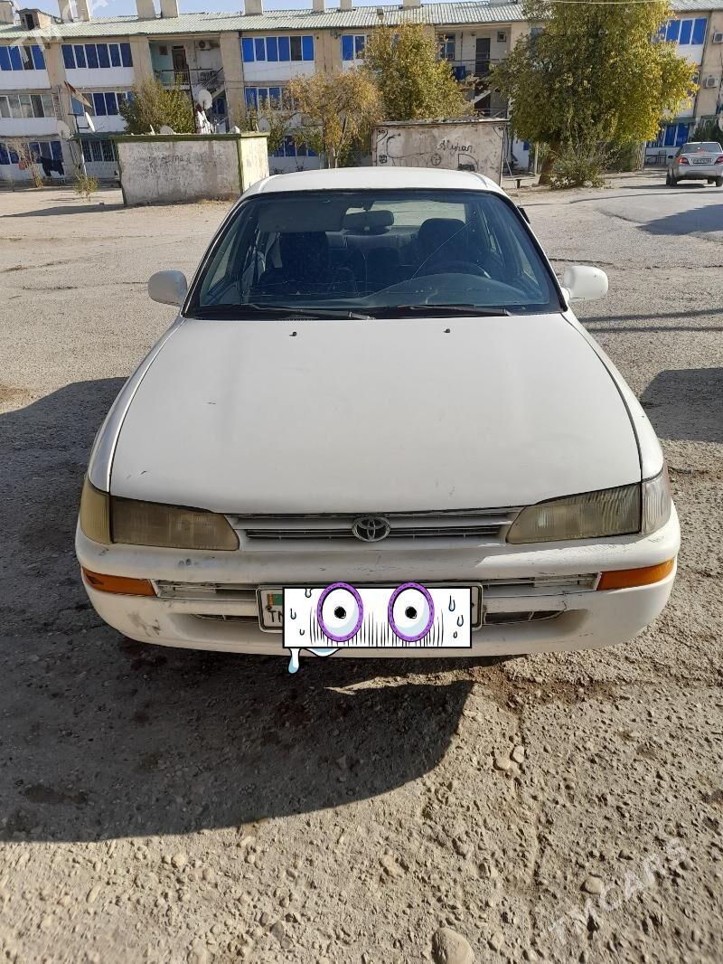 Toyota Corolla 1997 - 50 000 TMT - Балканабат - img 1