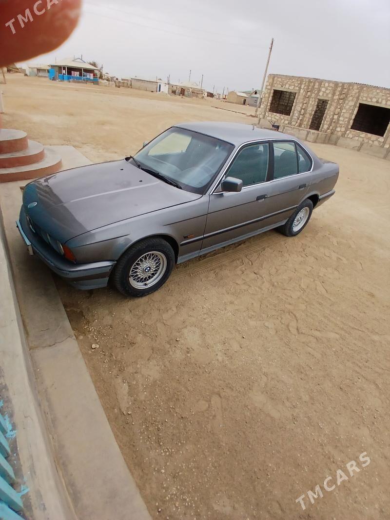 BMW 525 1992 - 60 000 TMT - Эсенгулы - img 2