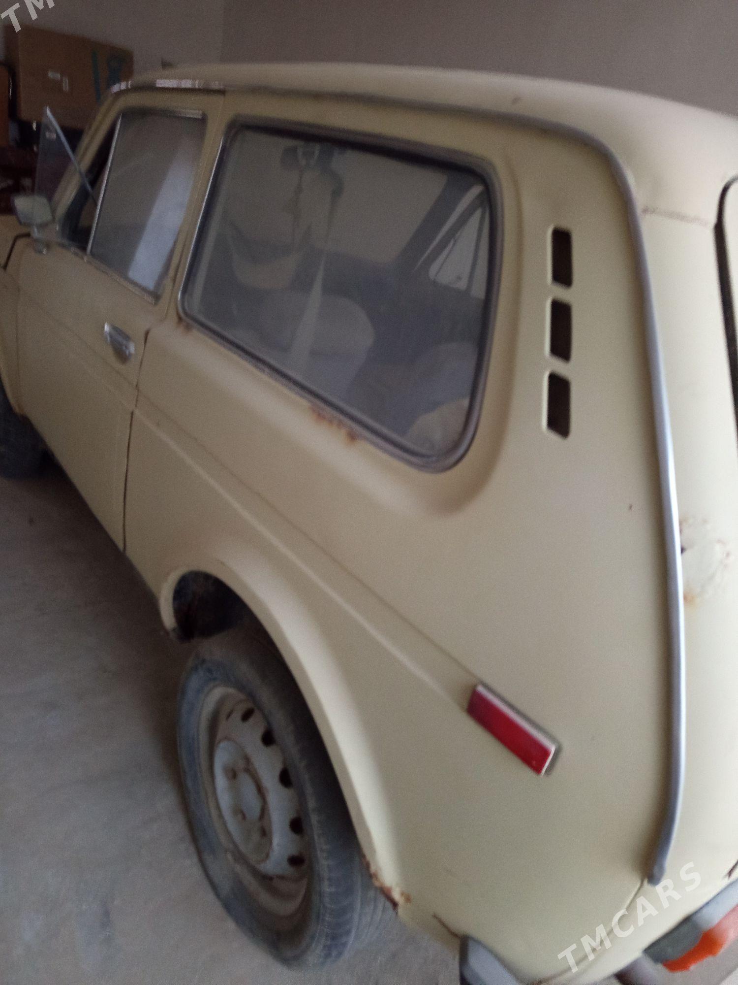 Lada Niva 1982 - 15 000 TMT - Берекет - img 6