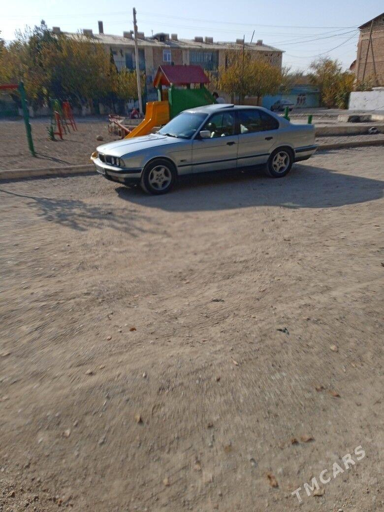BMW 525 1991 - 65 000 TMT - Балканабат - img 2