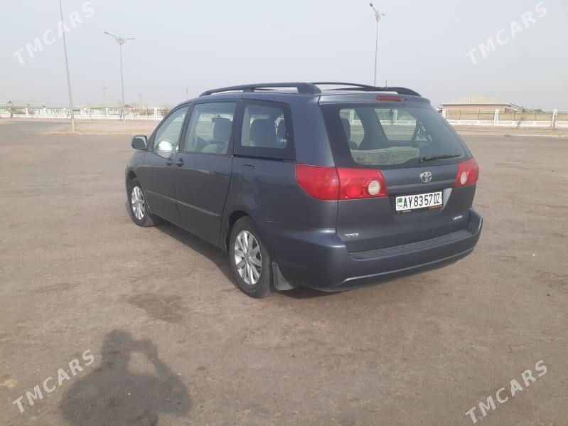Toyota Sienna 2008 - 190 000 TMT - Дашогуз - img 2