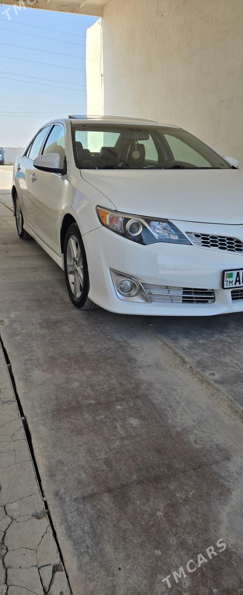 Toyota Camry 2012 - 245 000 TMT - Бузмеин - img 2