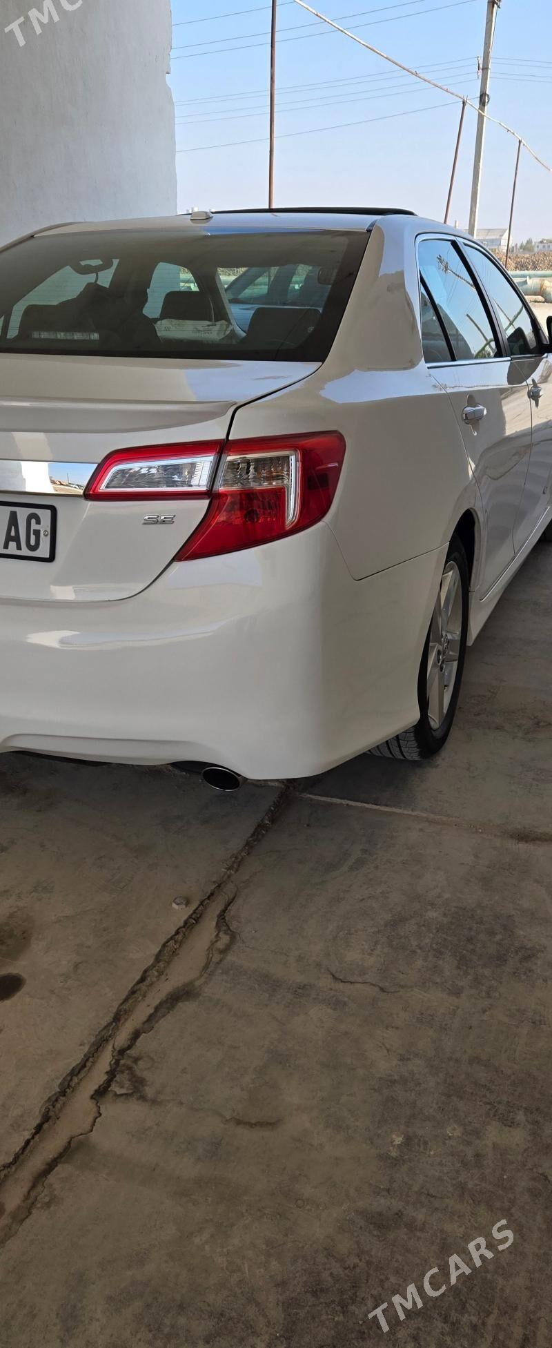 Toyota Camry 2012 - 245 000 TMT - Бузмеин - img 4