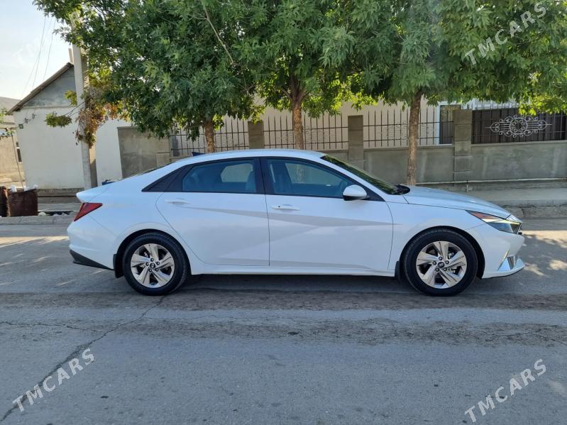 Hyundai Elantra 2021 - 260 000 TMT - Aşgabat - img 5