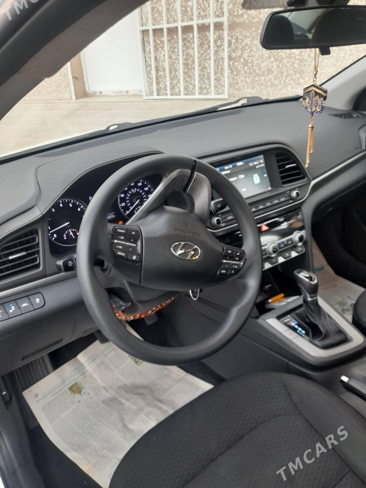 Hyundai Elantra 2020 - 215 000 TMT - Херрикгала - img 6