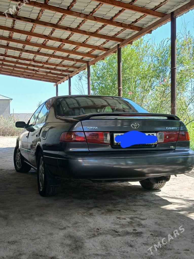 Toyota Camry 2000 - 155 000 TMT - етр. Туркменбаши - img 1