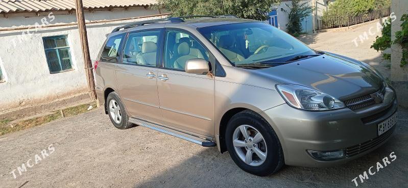 Toyota Sienna 2004 - 250 000 TMT - Койтендаг - img 3