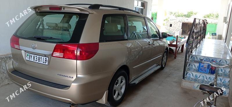 Toyota Sienna 2004 - 250 000 TMT - Койтендаг - img 4