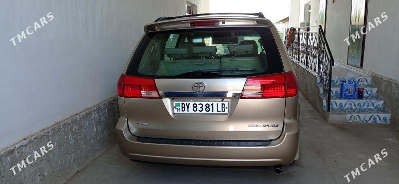 Toyota Sienna 2004 - 250 000 TMT - Койтендаг - img 5