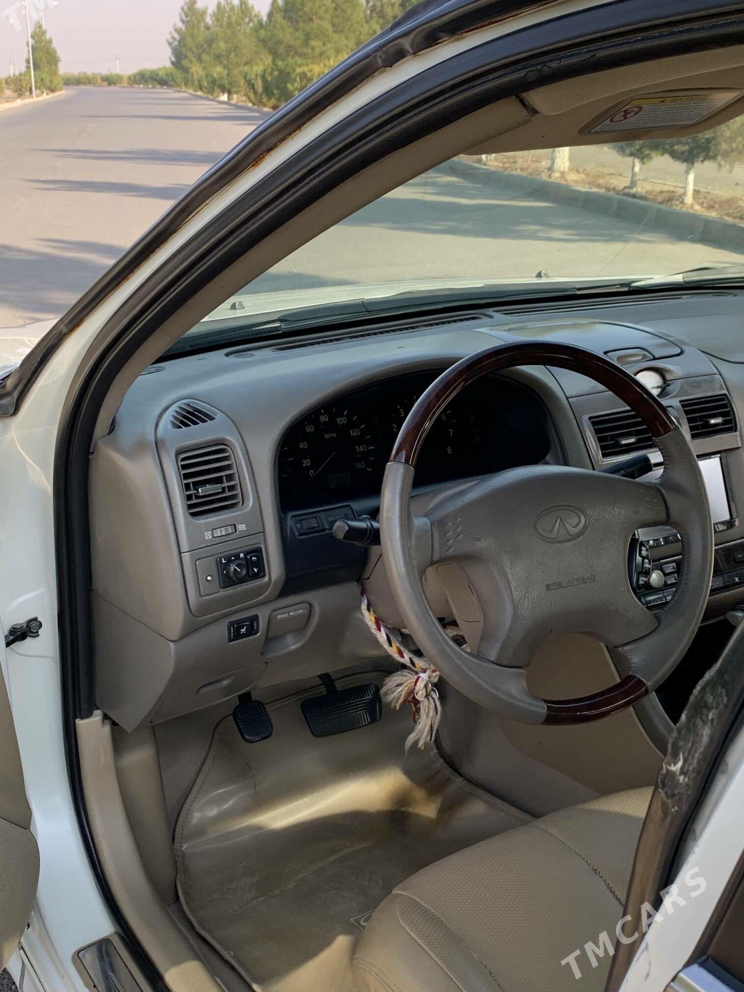 Infiniti I30 2000 - 112 000 TMT - Bäherden - img 7