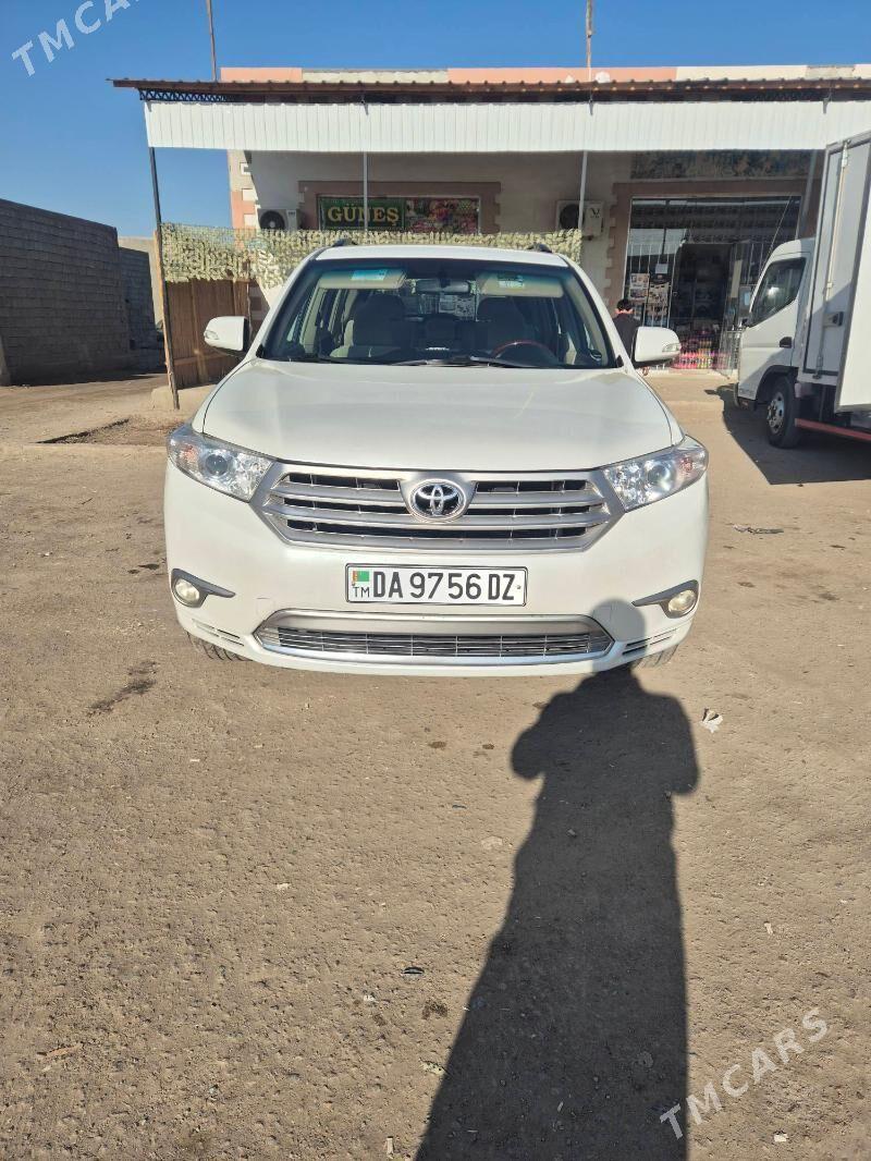 Toyota Highlander 2011 - 320 000 TMT - Köneürgenç - img 4