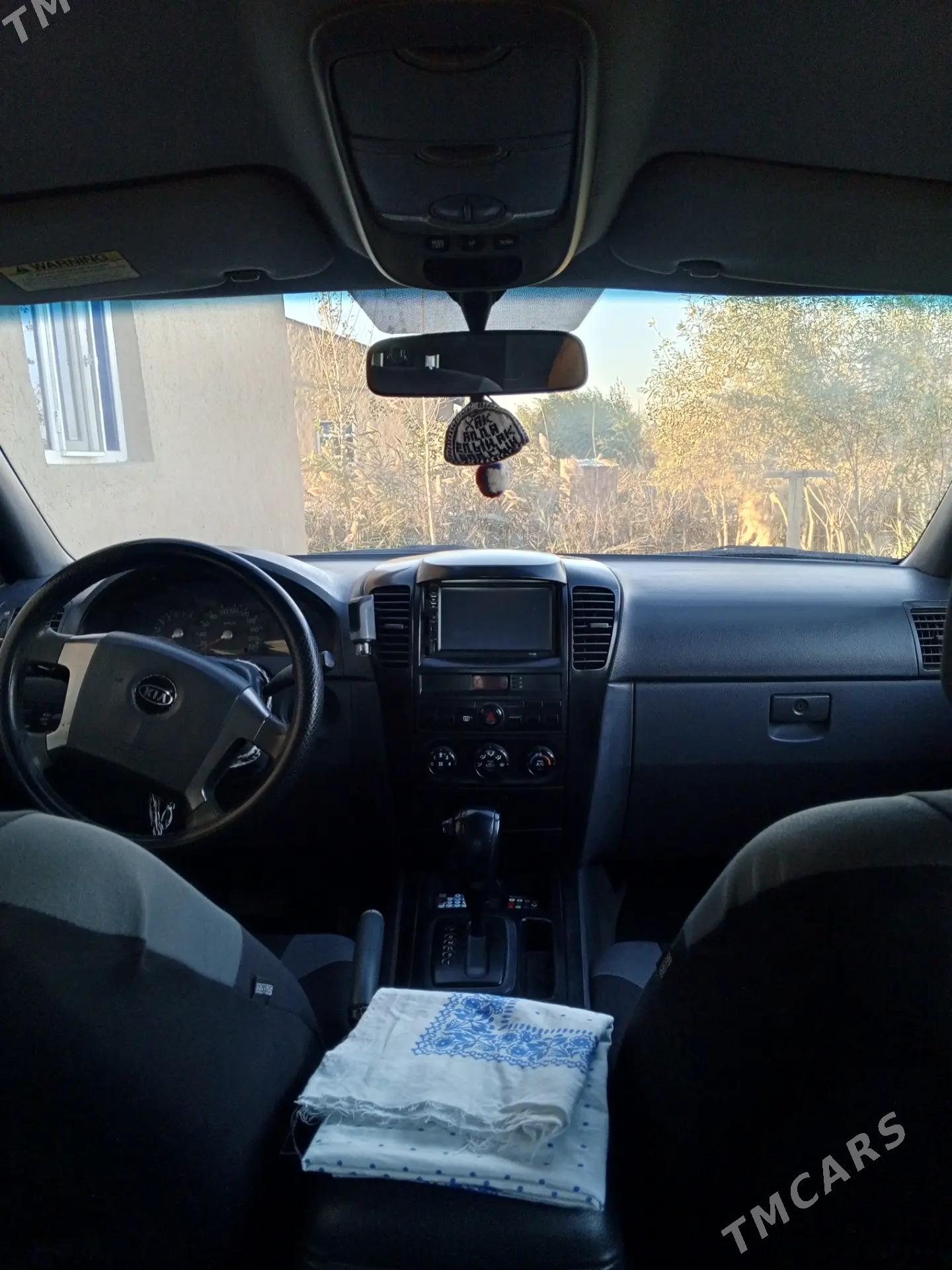 Kia Sorento 2004 - 110 000 TMT - Мары - img 5