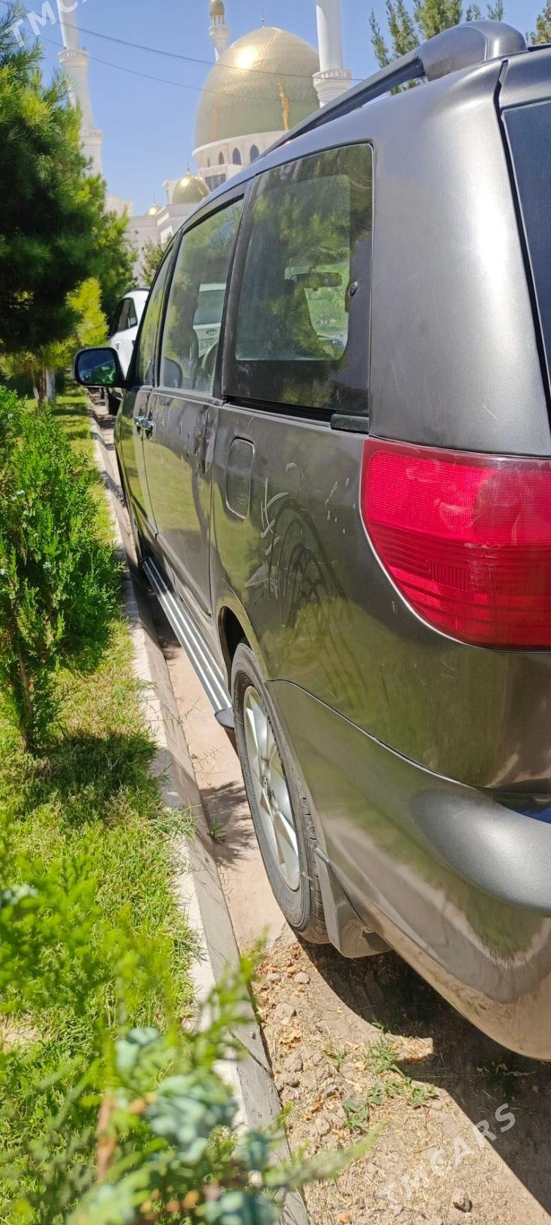 Toyota Sienna 2004 - 200 000 TMT - Достлук - img 9