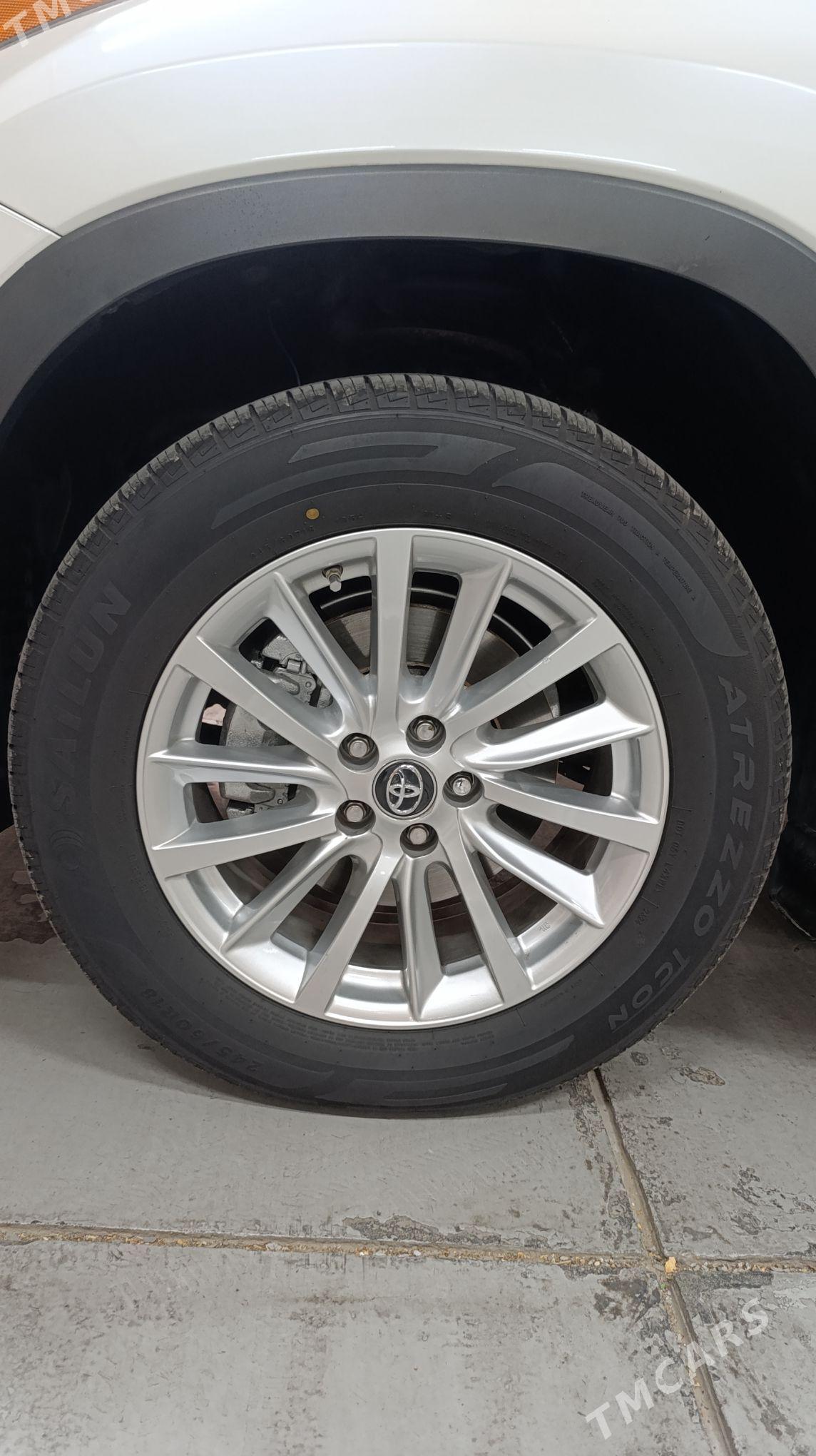 Toyota Highlander 2018 - 460 000 TMT - Ашхабад - img 8