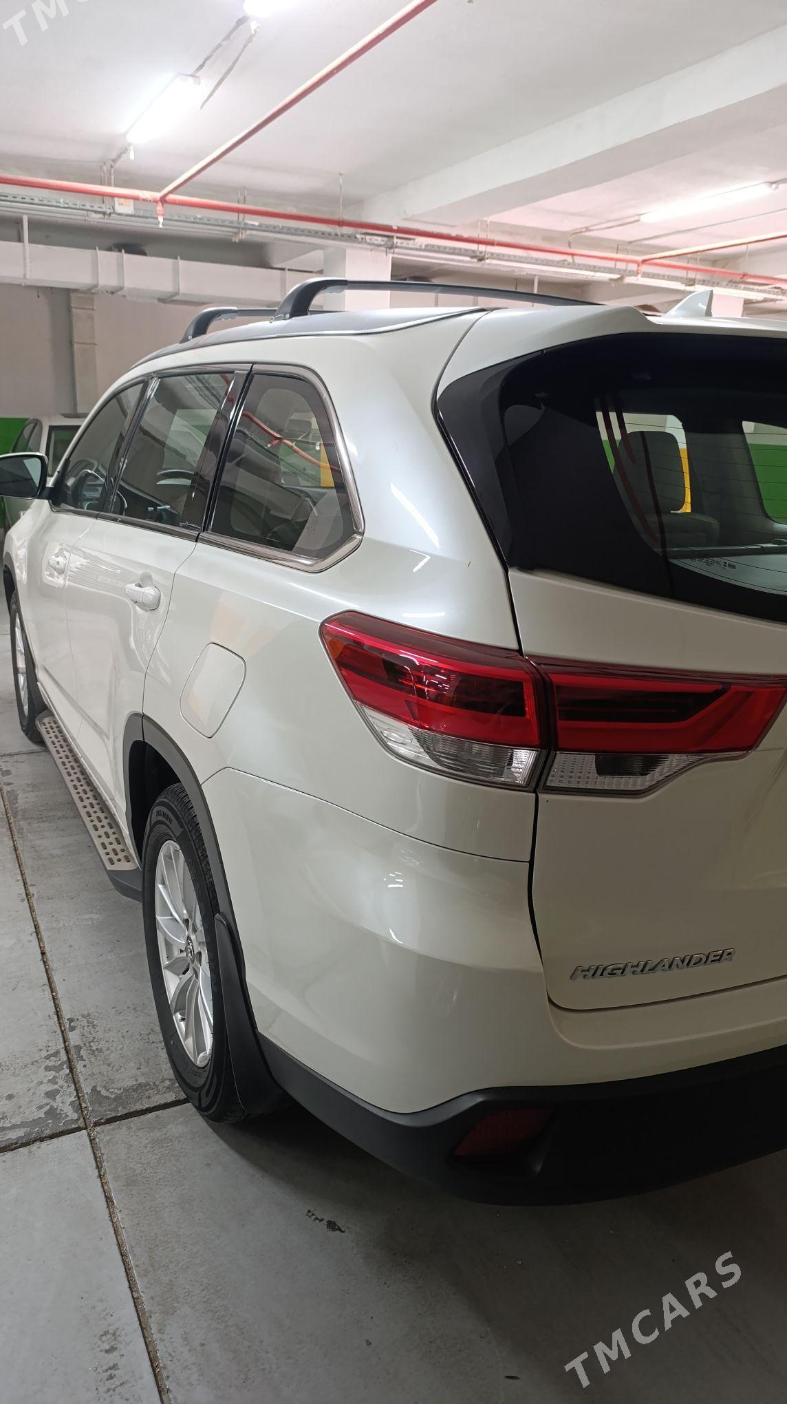 Toyota Highlander 2018 - 460 000 TMT - Ашхабад - img 4
