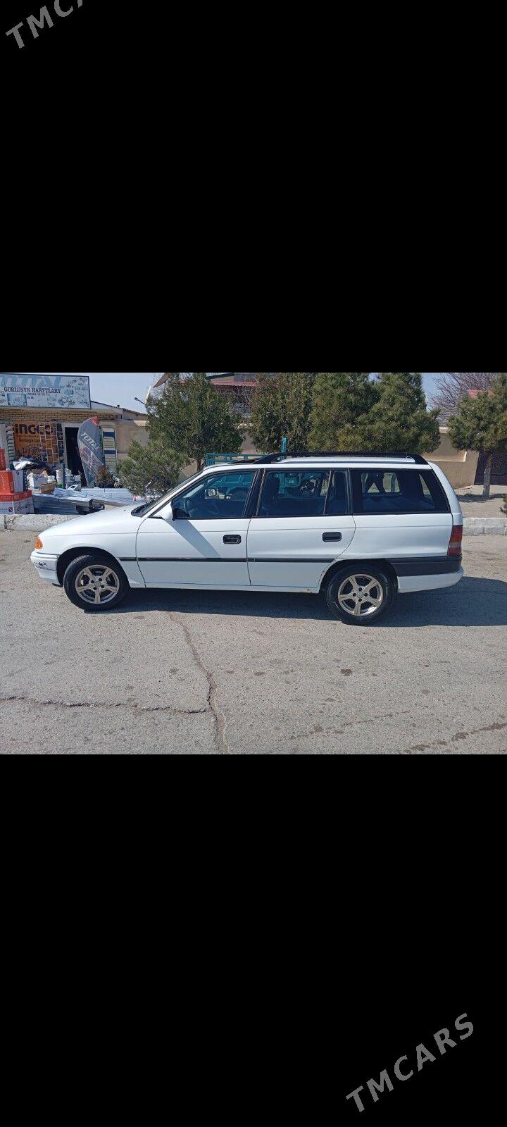 Opel Astra 1994 - 40 000 TMT - Туркменбаши - img 2