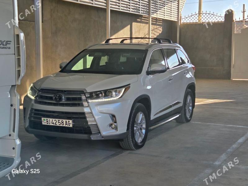 Toyota Highlander 2019 - 430 000 TMT - Гызыларбат - img 4