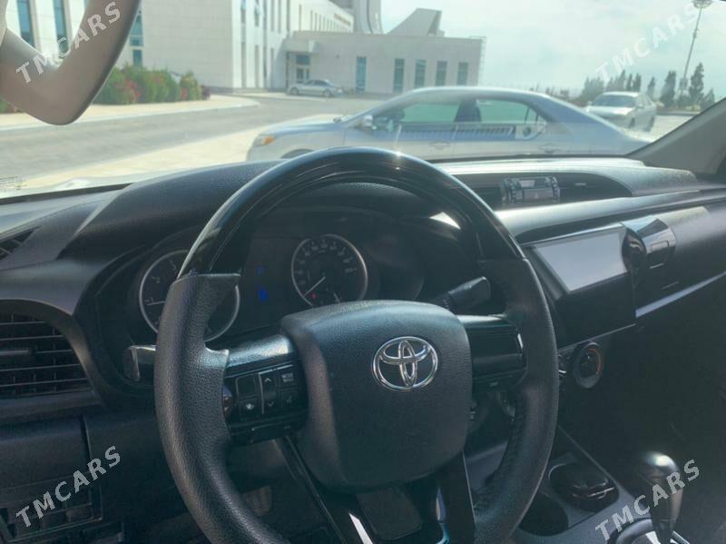 Toyota Hilux 2017 - 459 000 TMT - Туркменбаши - img 5