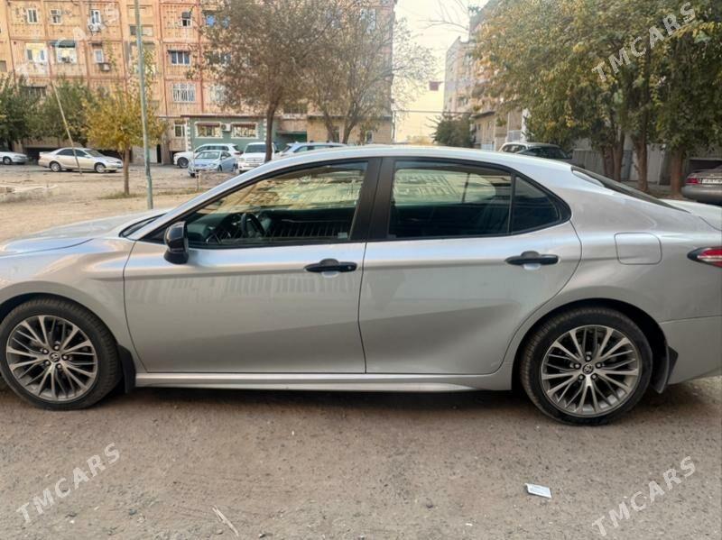 Toyota Camry 2020 - 320 000 TMT - Мары - img 3