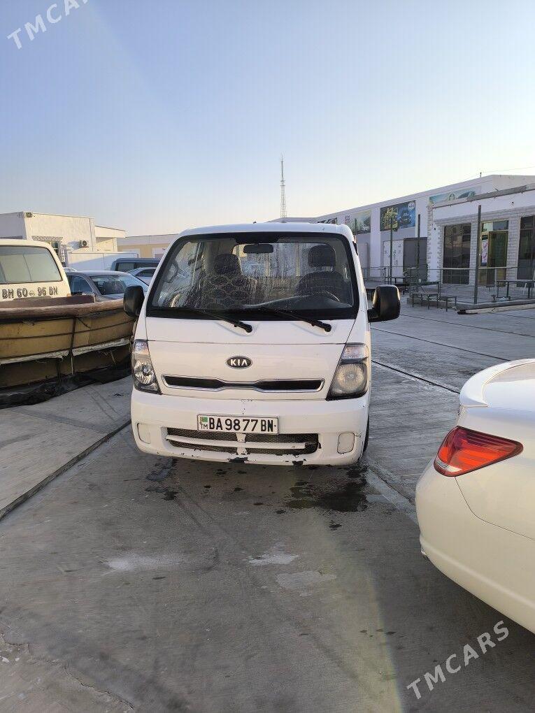 Kia Bongo 2013 - 130 000 TMT - Балканабат - img 2