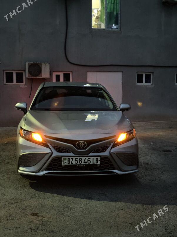 Toyota Camry 2022 - 353 000 TMT - Туркменабат - img 2