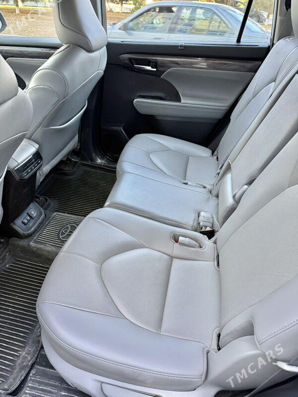 Toyota Highlander 2021 - 588 000 TMT - Туркменабат - img 3