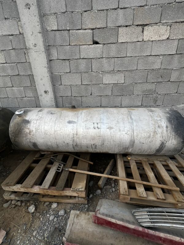 bak 900 litr 10 000 TMT - Бузмеин - img 1