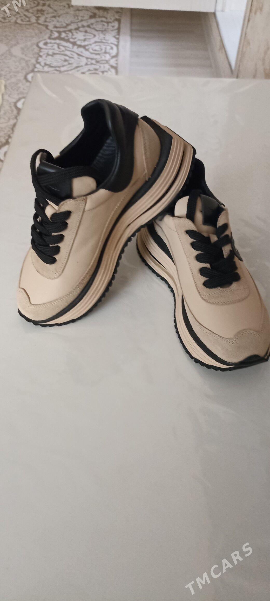 красовки - Howdan "W" - img 2