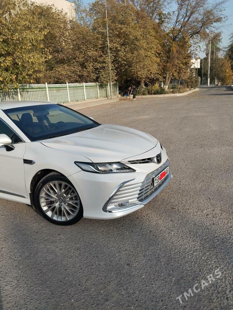 Toyota Camry 2019 - 300 000 TMT - 30 мкр - img 2