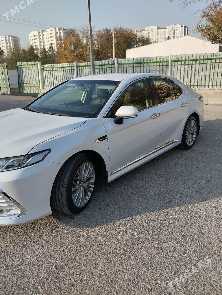 Toyota Camry 2019 - 300 000 TMT - 30 мкр - img 3