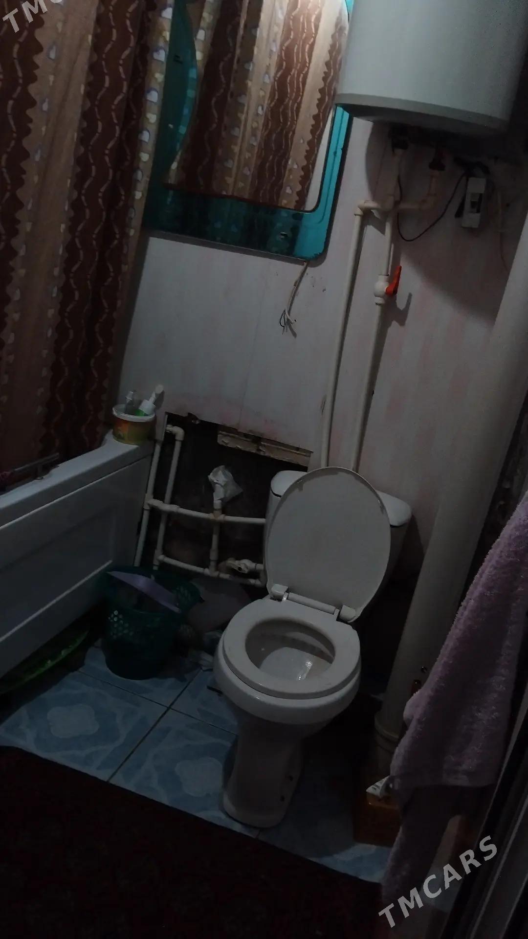 Satlyk 4/3 etajy 2kom - Büzmeýin - img 4