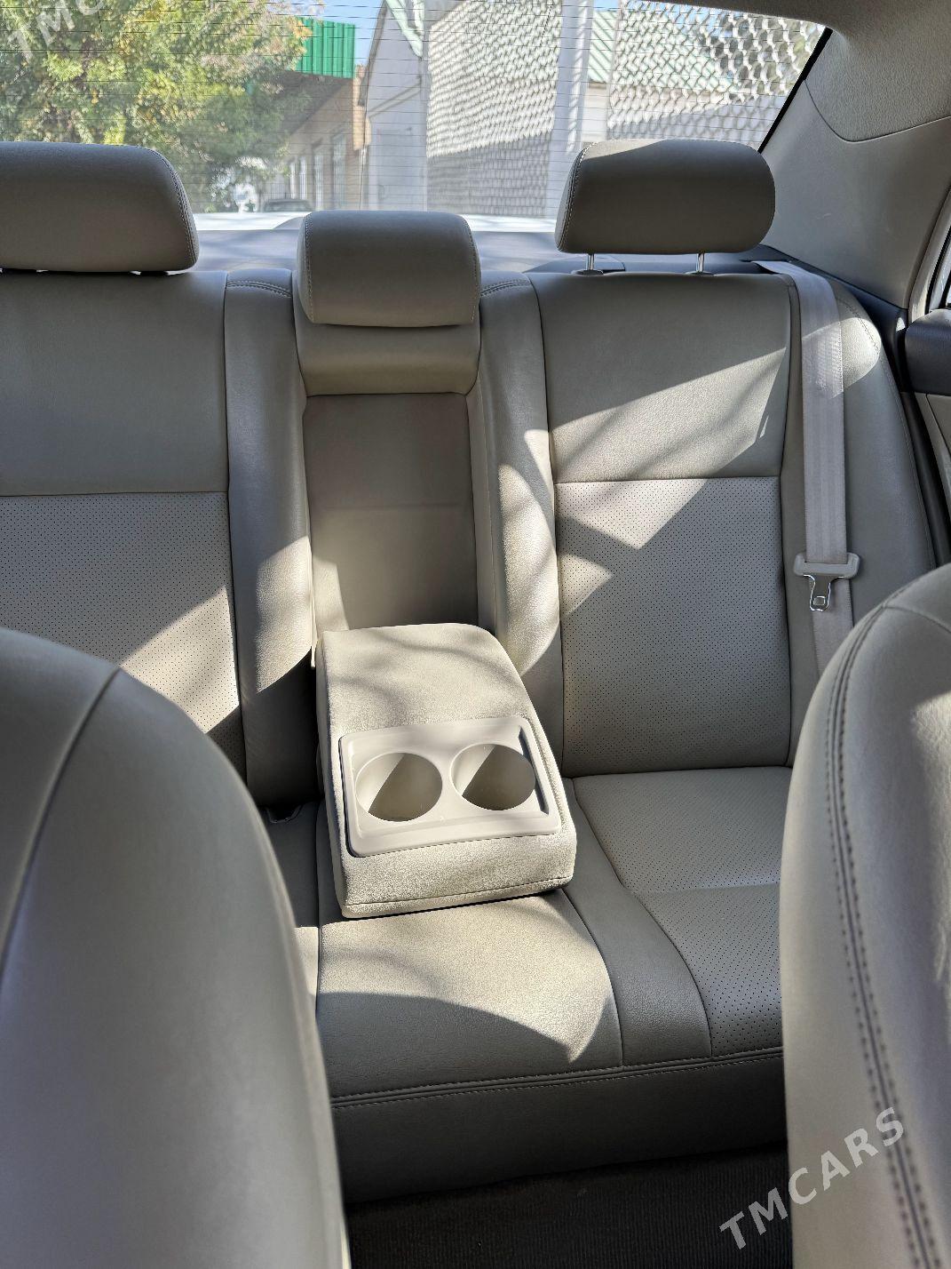 Toyota Corolla 2010 - 190 000 TMT - Туркменабат - img 6