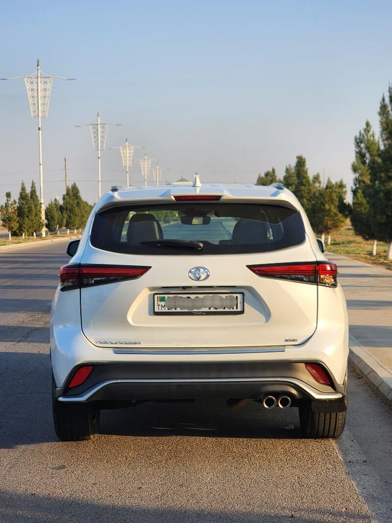 Toyota Highlander 2022 - 540 000 TMT - Tejen - img 4