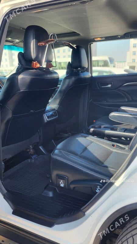 Toyota Highlander 2015 - 400 000 TMT - Мары - img 3